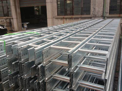 直通梯级式玻璃钢桥架的安装距离及特点